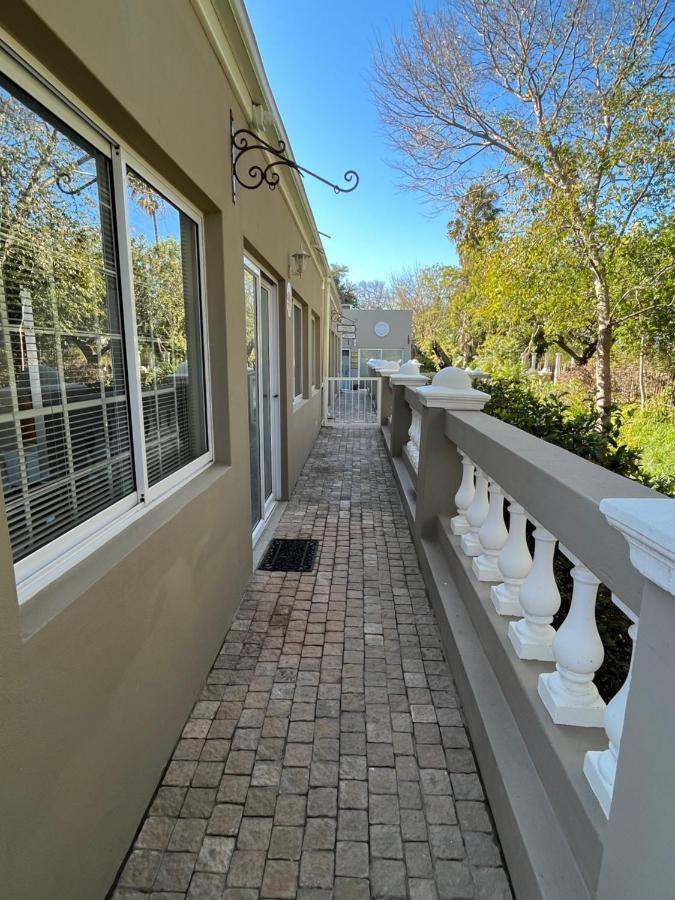 Somerset West Garden Apartments 1 外观 照片
