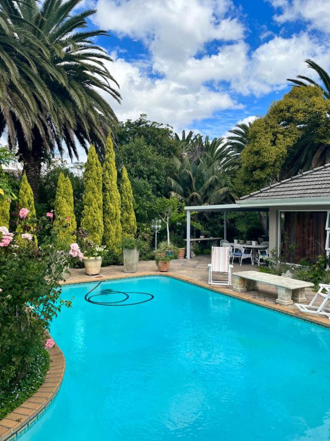 Somerset West Garden Apartments 1 外观 照片