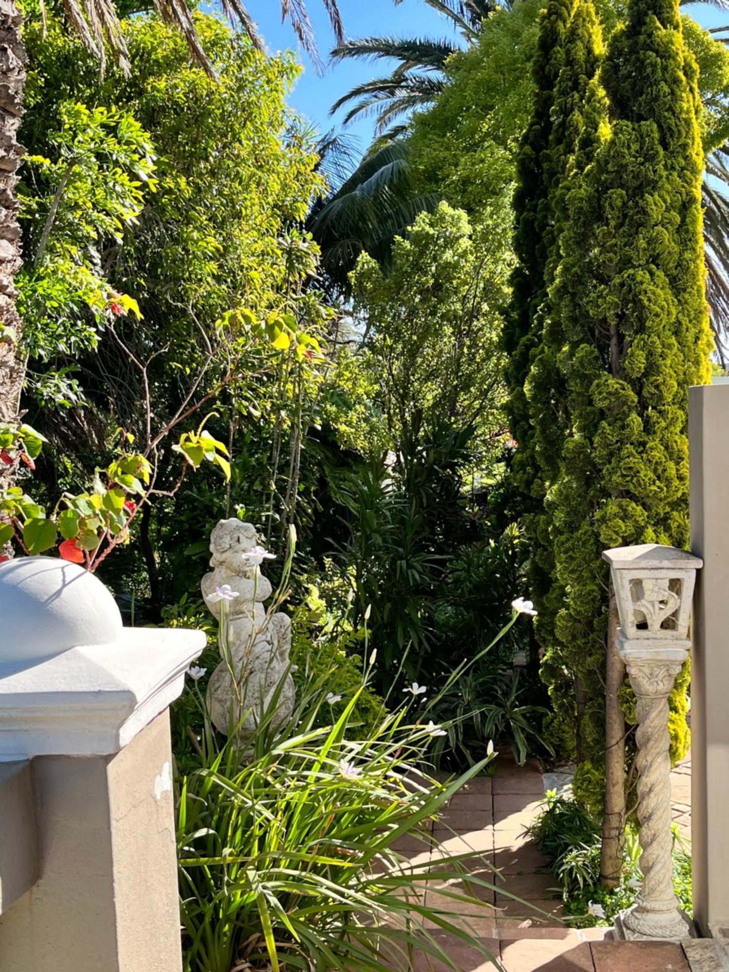Somerset West Garden Apartments 1 外观 照片